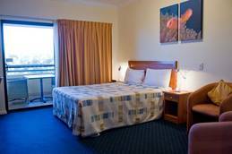 Kacy's Bargara Beach Motel - Hotel Accommodation 2