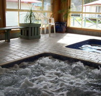 King Point Retreat - Hotel Accommodation