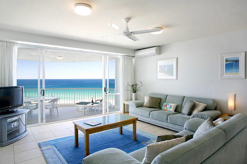 La Mer Sunshine Beachfront Apartments - Hotel Accommodation 0