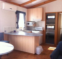 Lakes Entrance Tourist Park - Hotel Accommodation