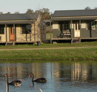 Mansfield Holiday Park - Hotel Accommodation