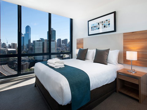 Melbourne Short Stay Apartments - MP Deluxe - Hotel Accommodation 1