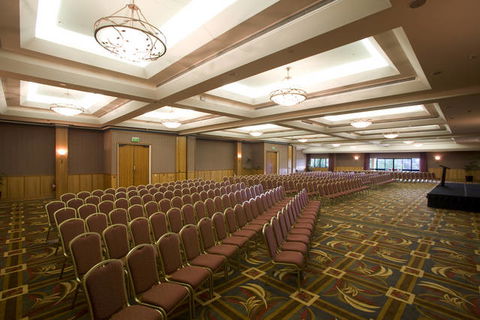 Mercure Gold Coast Resort - Hotel Accommodation 1