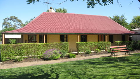 Goat Square Cottages - Hotel Accommodation 14