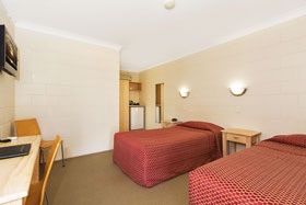 Nambour Lodge Motel - Hotel Accommodation 7