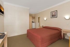 Nambour Lodge Motel - Hotel Accommodation 14
