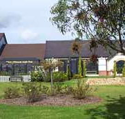 Mick O'Sheas Irish Pub Motel - Hotel Accommodation