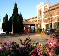 Monte Pio Motor Inn - Hotel Accommodation