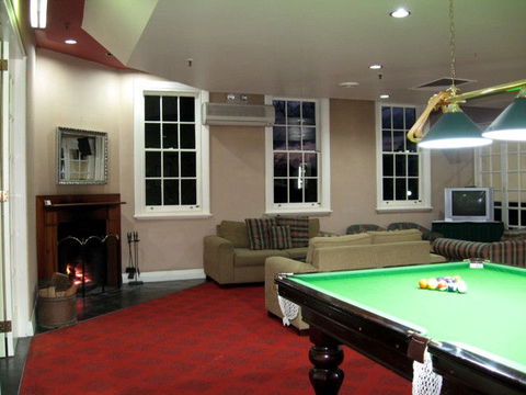 Monte Pio Motor Inn - Hotel Accommodation 1