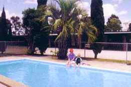 Motel Holliday - Hotel Accommodation 0