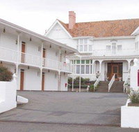 Motel Mayfair on Cavell - Hotel Accommodation