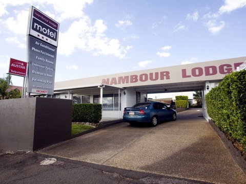 Nambour Lodge Motel - Hotel Accommodation 1