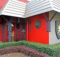 New England Motor Lodge - Hotel Accommodation