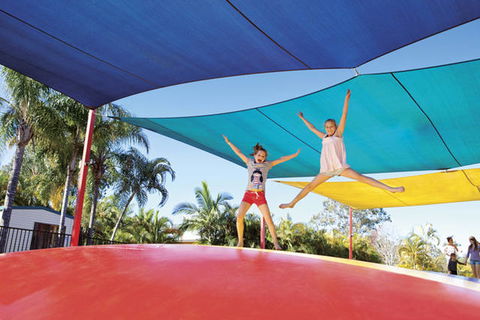 NRMA Treasure Island Holiday Park - Hotel Accommodation 5