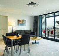 Oaks Horizons Adelaide - Hotel Accommodation