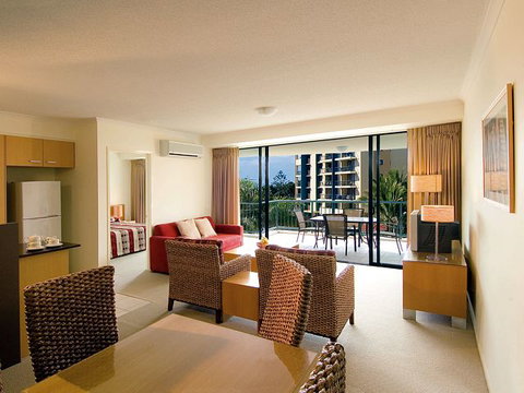 Oaks Seaforth Resort - Hotel Accommodation 1