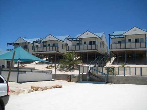 Oceanside Village - Hotel Accommodation 1