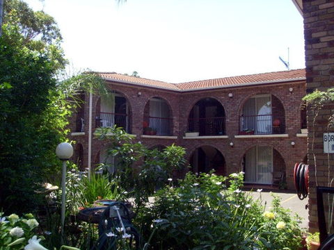 Palm Court Motel - Hotel Accommodation 3