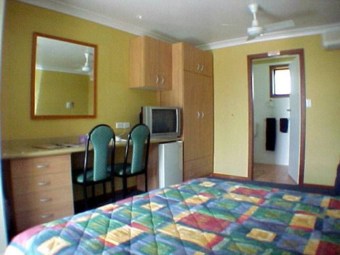 Palm Valley Motel - Hotel Accommodation 0