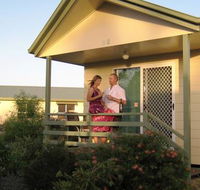 Pepper Tree Cabins - Hotel Accommodation
