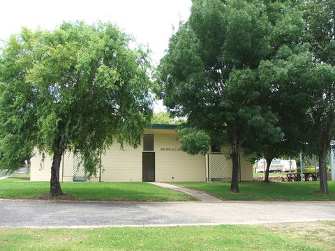 Poplar Caravan Park - Hotel Accommodation 2