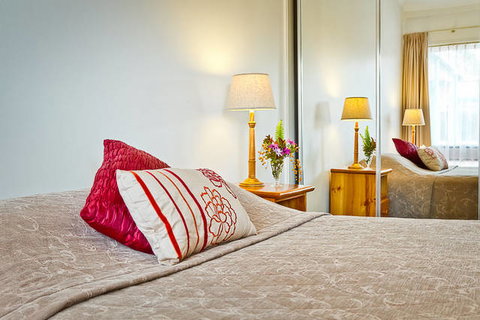 Premier Motor Inn - Hotel Accommodation 2