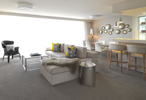 QT Canberra - Hotel Accommodation 7