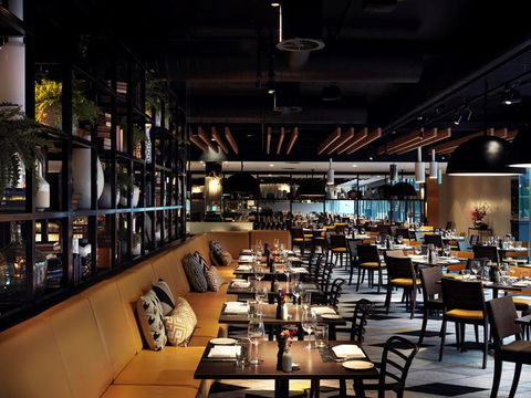 QT Canberra - Hotel Accommodation 10