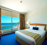 Quality Hotel NOAH'S On the Beach - Hotel Accommodation