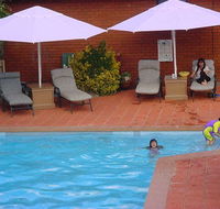 Quality Inn Country Plaza Queanbeyan - Hotel Accommodation