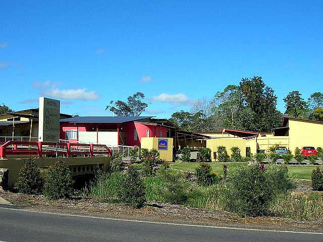 Woombye QLD Hotel Accommodation