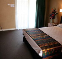 Rose  Crown Lodge - Hotel Accommodation