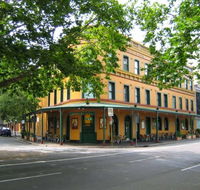 Royal Exhibition Hotel - Hotel Accommodation