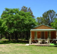 Sandy Hollow Tourist Park - Hotel Accommodation