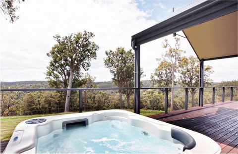 Scarlet Woods Chalet - Hotel Accommodation 2