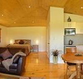 Scenic Rim View Cottages for Couples - Hotel Accommodation