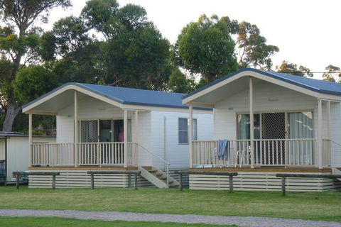Seacrest Caravan Park - Hotel Accommodation 2