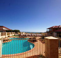Seaspray Beach Holiday Park - Hotel Accommodation