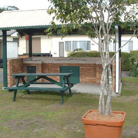 Sun Valley Tourist Park - Hotel Accommodation 2
