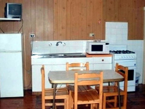 Sun Valley Tourist Park - Hotel Accommodation 9