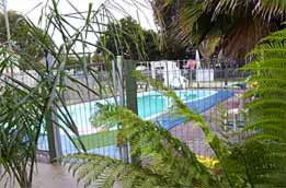 Sunnyside Caravan Park - Hotel Accommodation 4