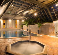 Surfers Royale LTD - Hotel Accommodation