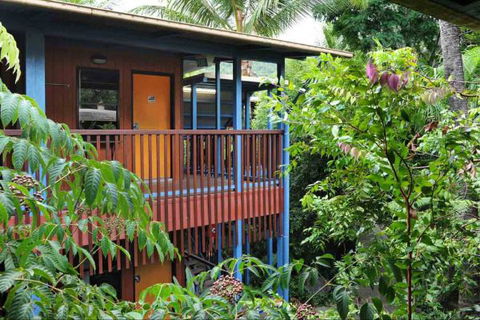 Airlie Beach Magnums Backpackers - Hotel Accommodation 3