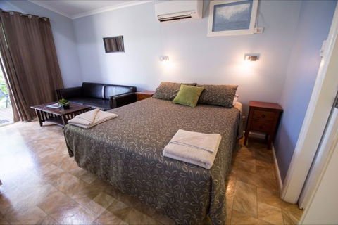 Daly Waters Historic Pub - Hotel Accommodation 10