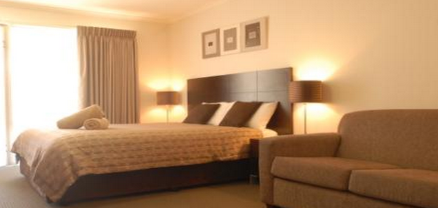 Tea House Motor Inn and Apartments - Hotel Accommodation
