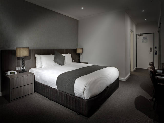 West Lakes SA Hotel Accommodation