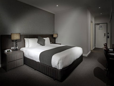 The Lakes Resort Hotel - Hotel Accommodation 0