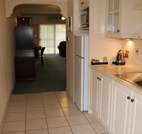 The Lawson Motor Inn - Hotel Accommodation