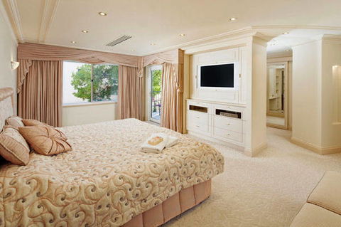 The Peninsula - Riverside Serviced Apartments - Hotel Accommodation 9