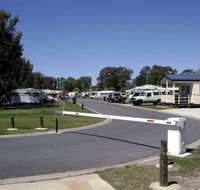 Toorbul Caravan Park - Hotel Accommodation